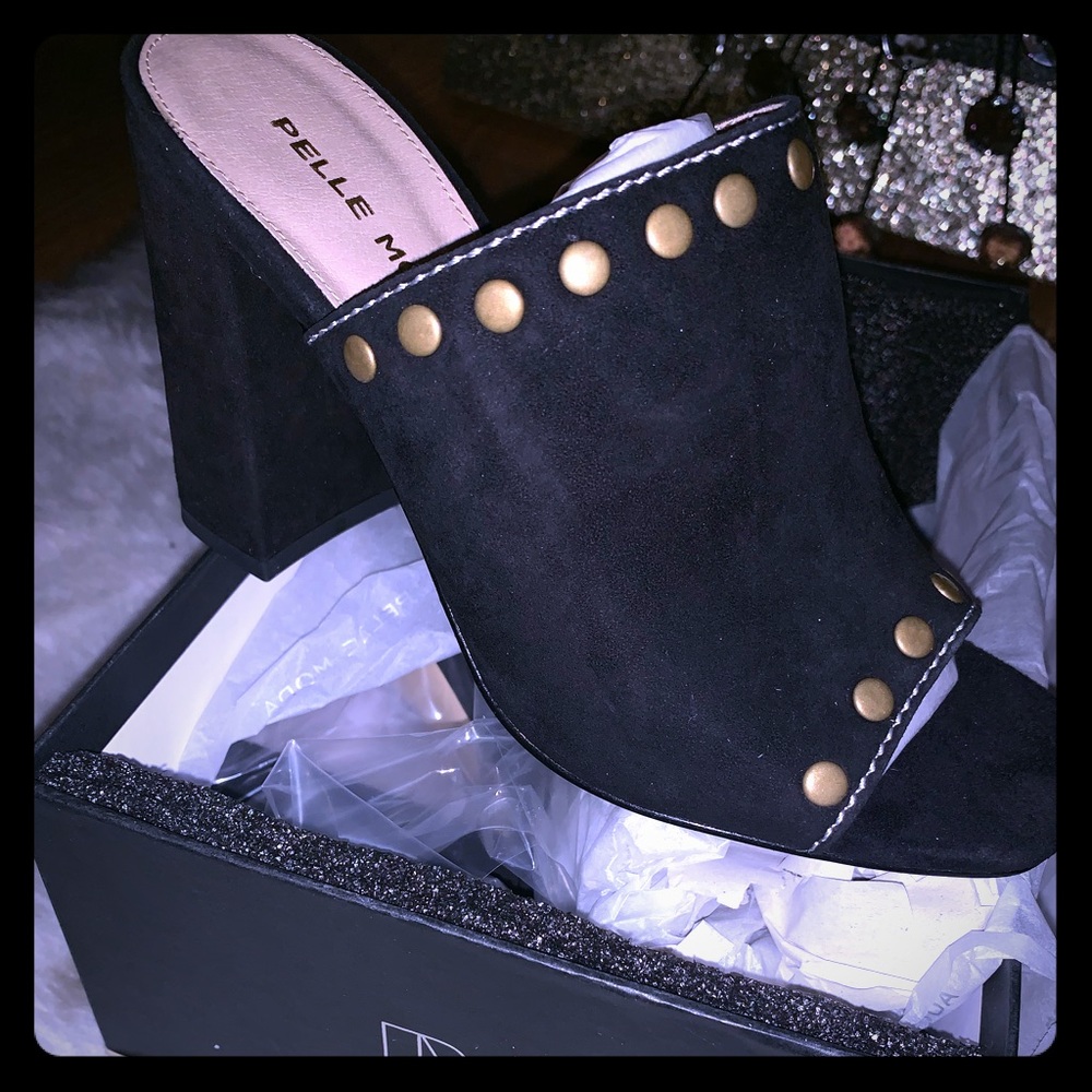 New Pelle Moda Black Suede Mule